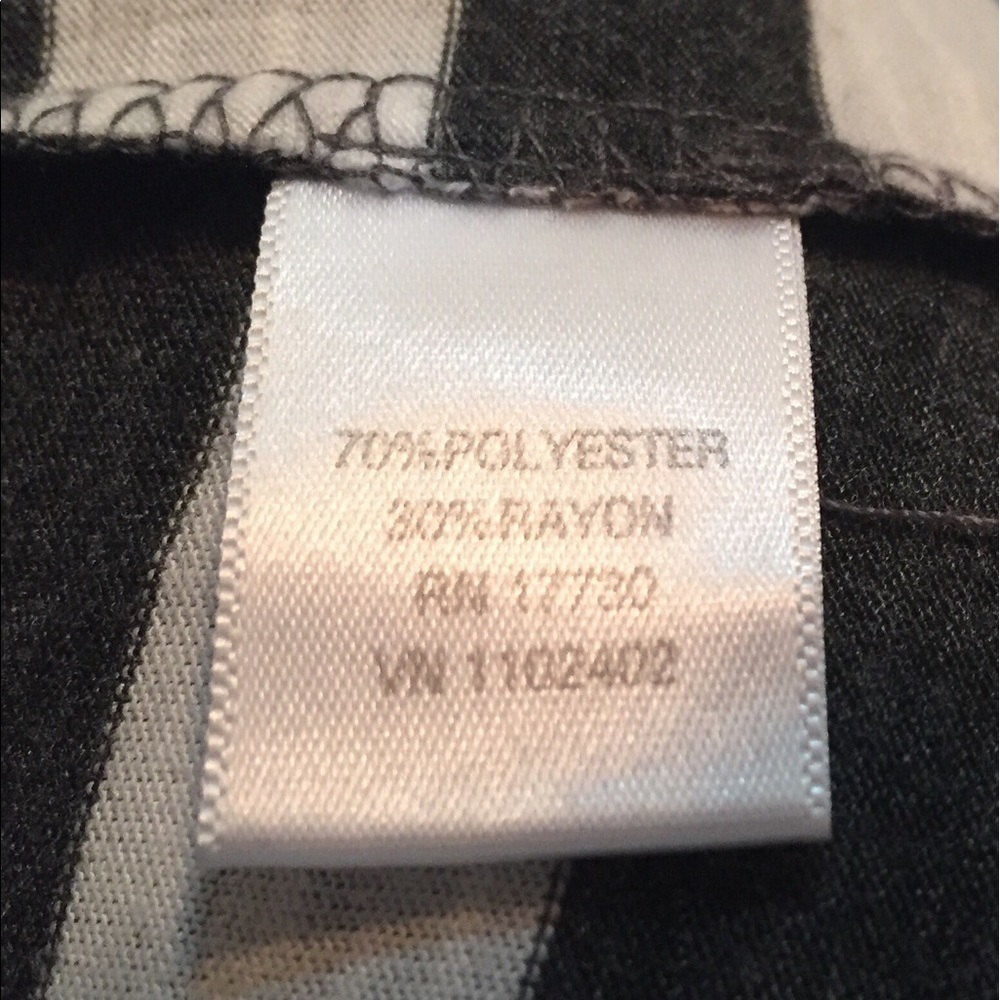 XHILARATION Dark Gray and Cream Striped Top - Picture 5 of 5