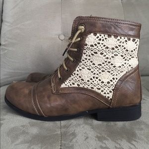 🍂 Short lace combat boots