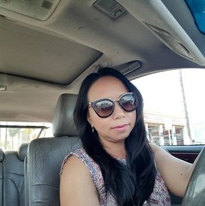 Meet your Posher, Lucie