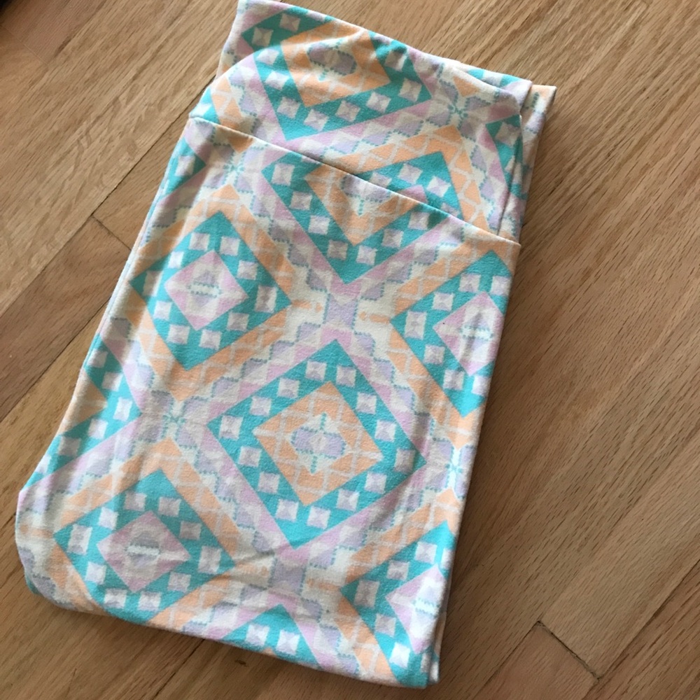 LulaRoe OS leggings