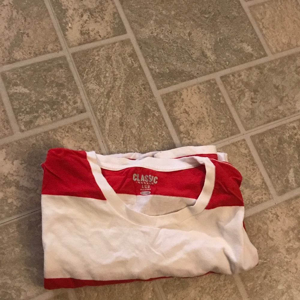 Red and white striped old navy t-shirt