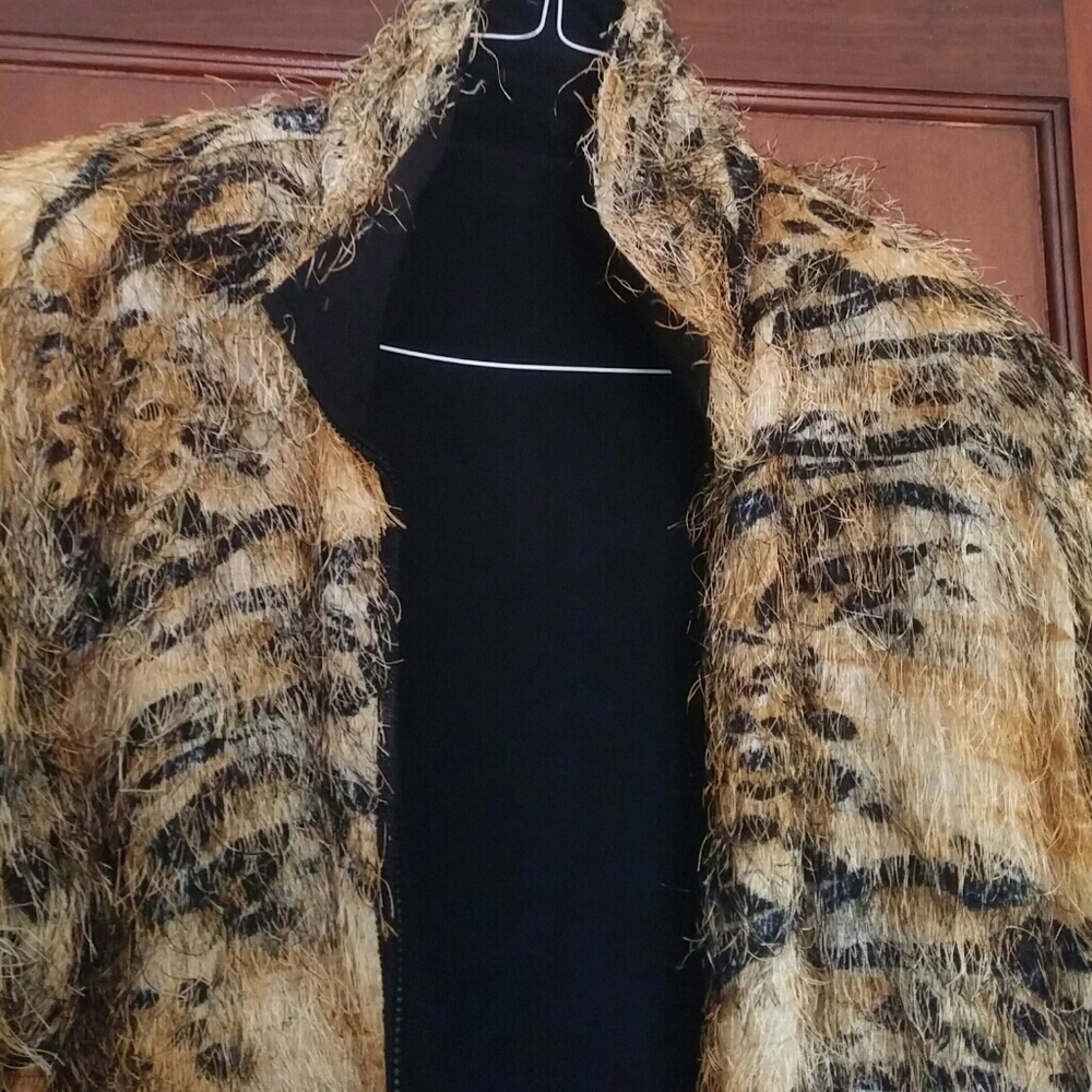 Spring jacket - Picture 2 of 4