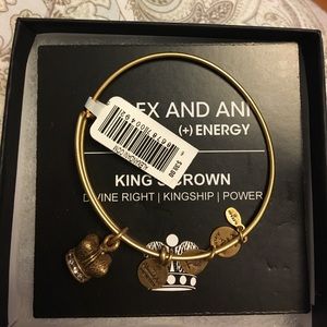 Alex & Ani King's Crown Bracelet- Gold💛👑