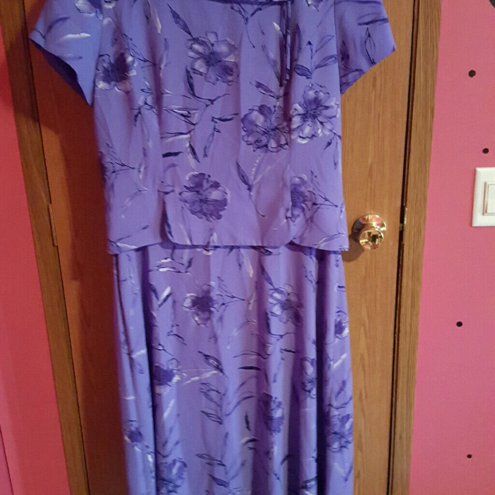 Thin dress with lining