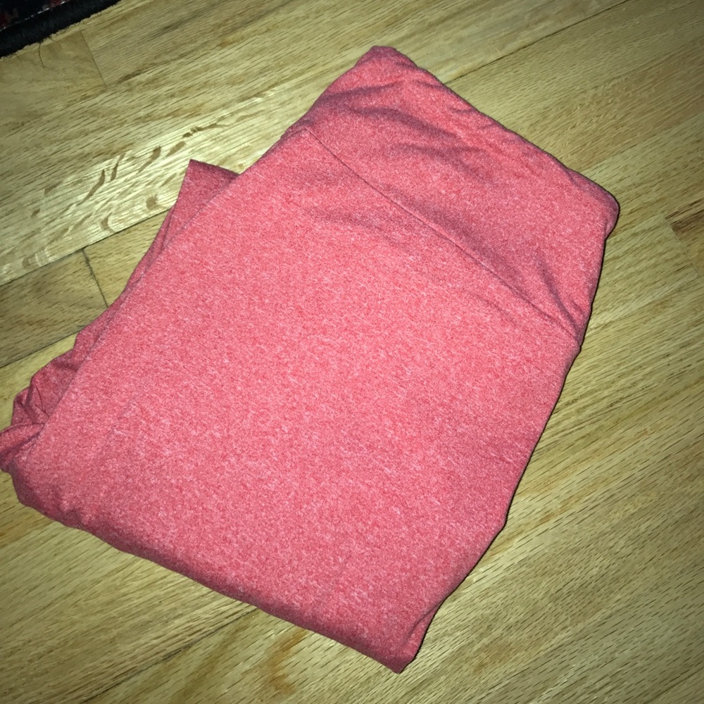 LulaRoe OS heathered redish leggings