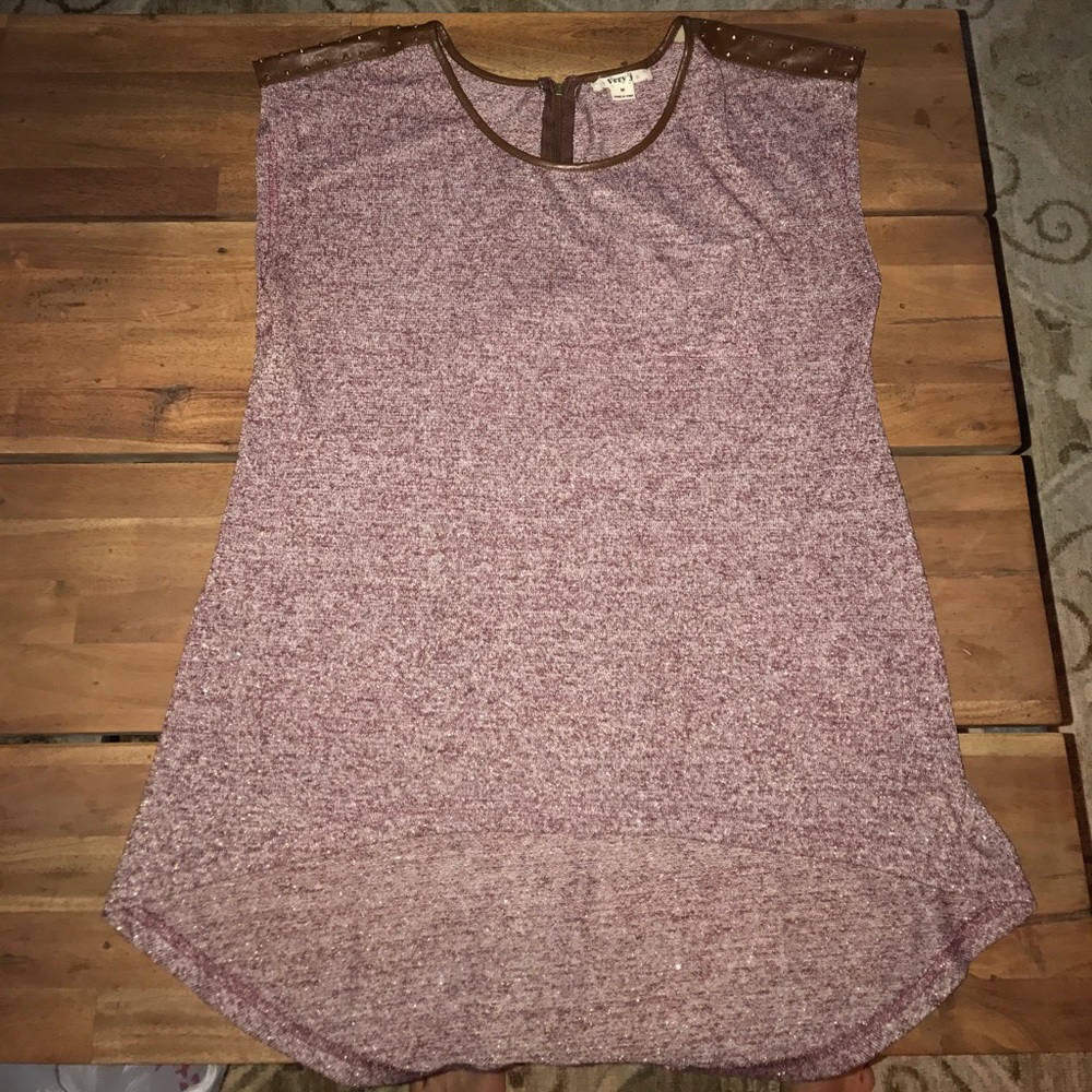 Hi-low pocket tank top.