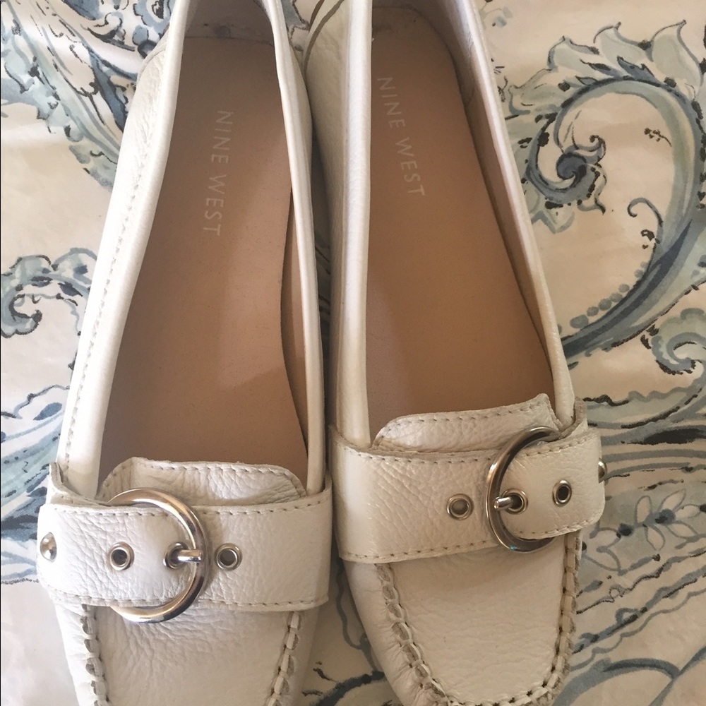 Nine West White Leather Driving Moccasins