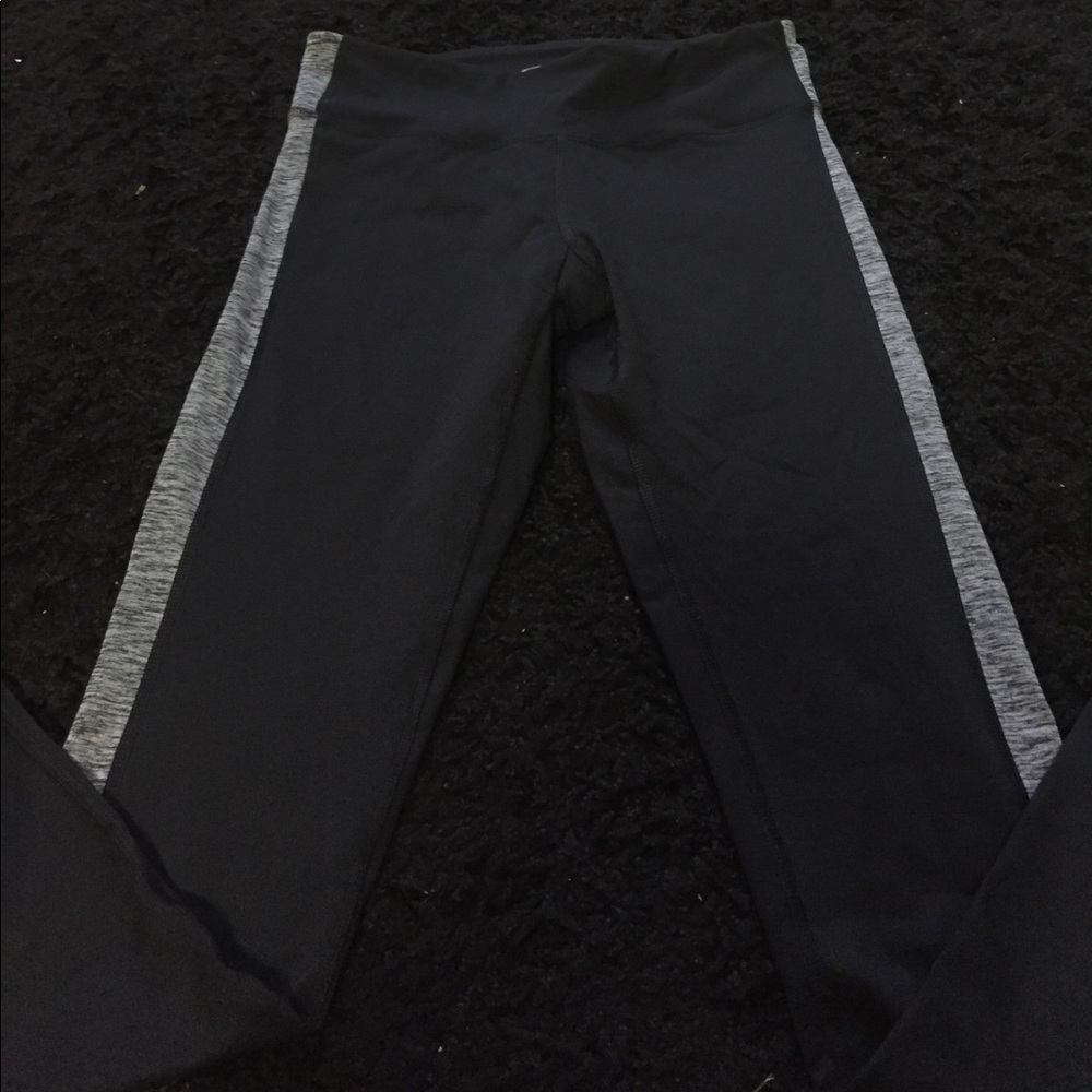 Athletic leggings