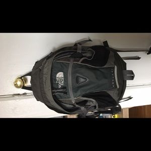 The Northface Green/Gray Yavapai backpack