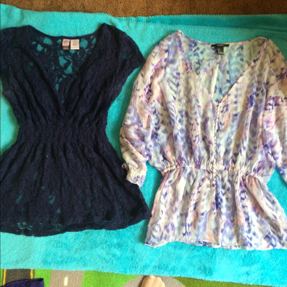 BUNDLE small lace and sheer shirts