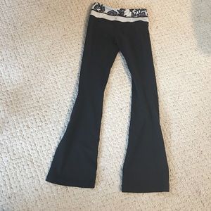 Lulu lemon yoga pants