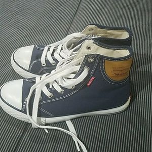 Kids sneakers