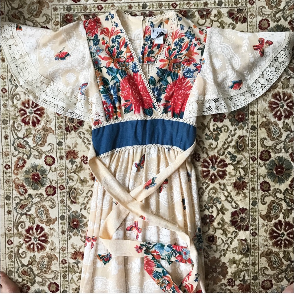 ✨ Jaw Dropping Vintage Maxi✨