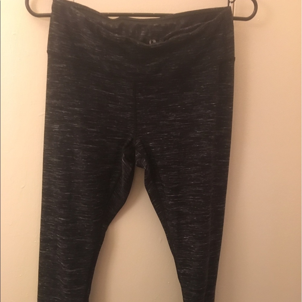 Dark grey activewear capris (women's small)
