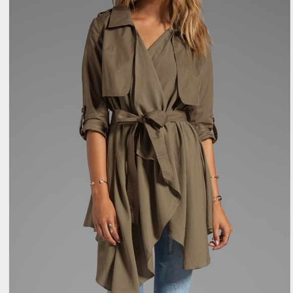 Line & Dot Flowy Trench Coal in Black - Picture 3 of 4