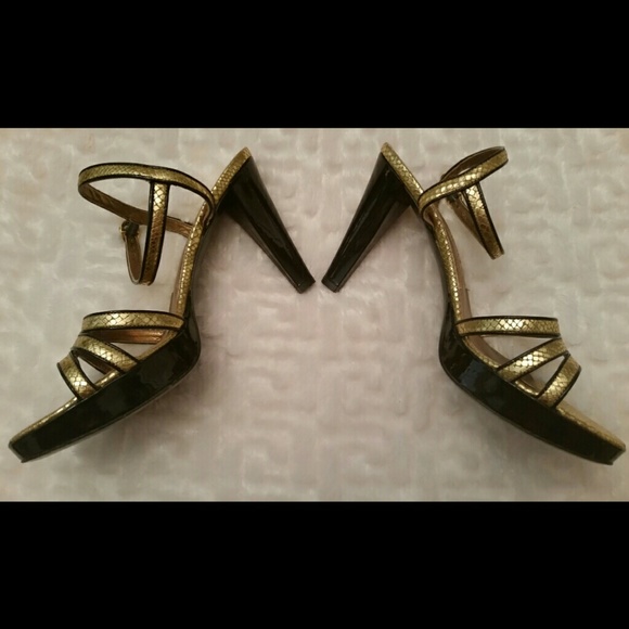 Stunning Via Spiga Strappy Heels - Picture 2 of 5