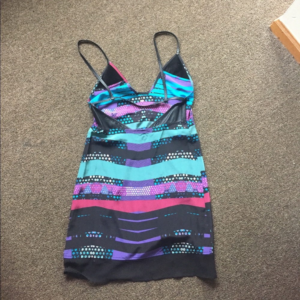 Dress - Picture 4 of 4