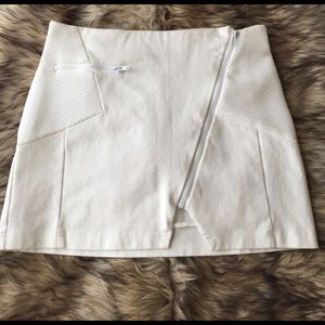 Asymmetrical Skirt! 🕊