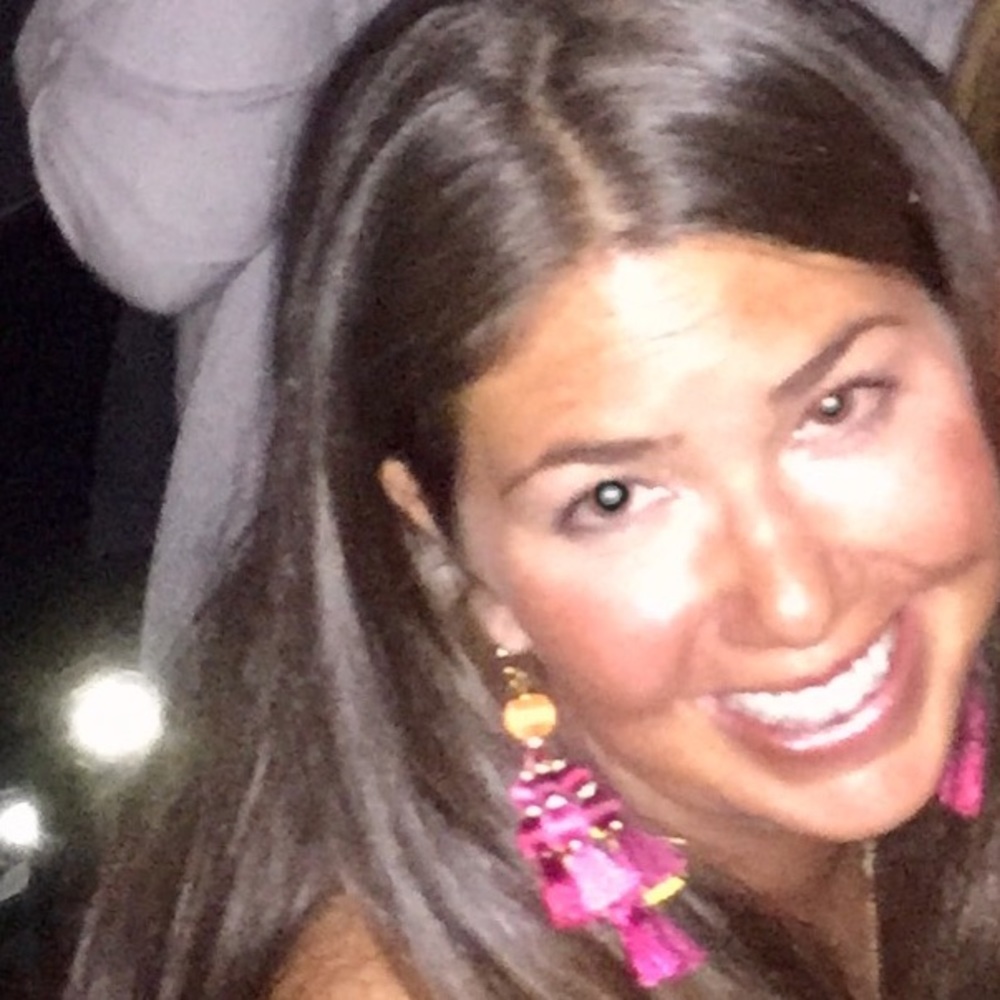 Meet your Posher, Danielle