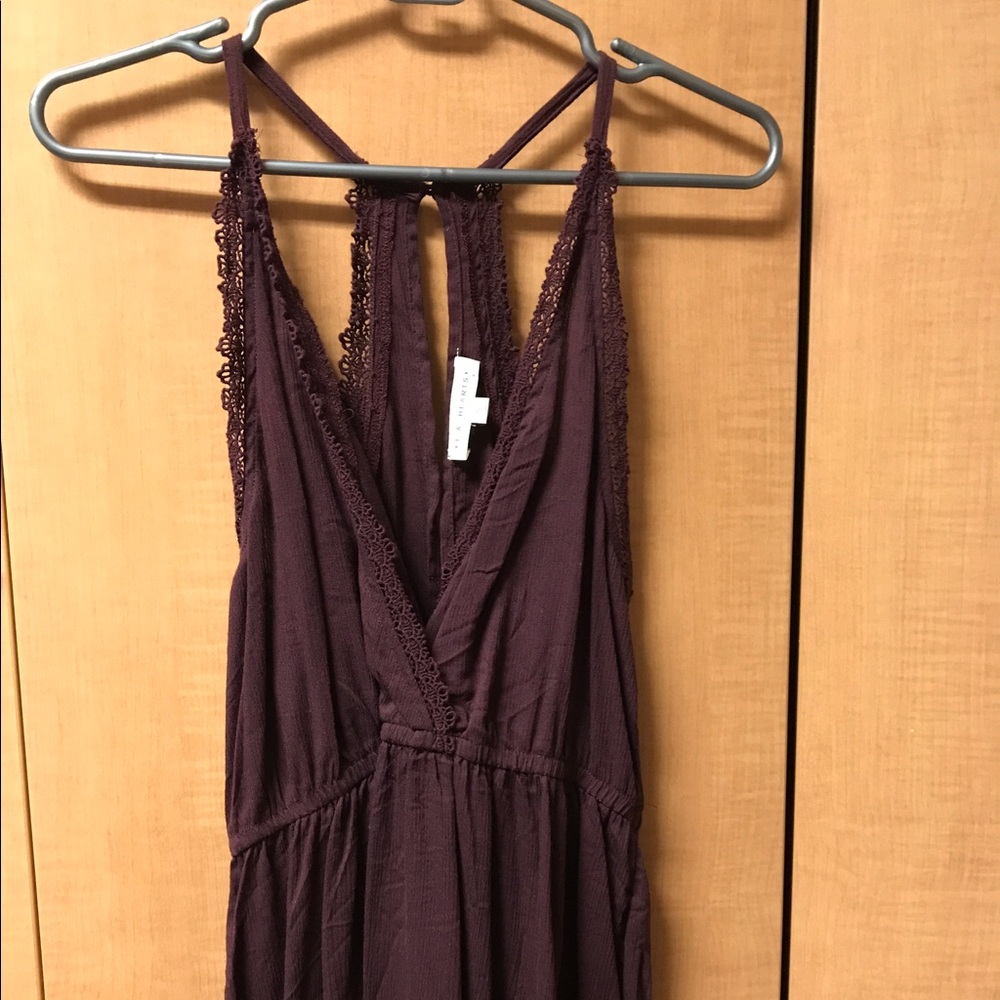 PacSun wine colored tank top.