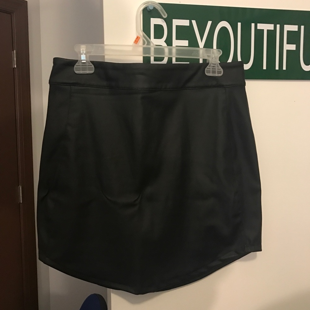 Leather skirt
