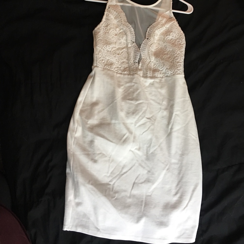 Lulus lace bodycon dress.