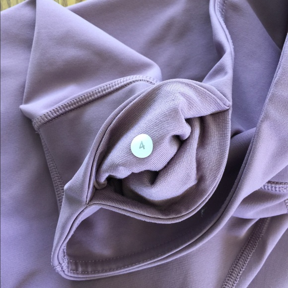 SOLD Lululemon Wunder Under Crop Dusty Mauve - Picture 4 of 4