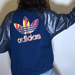ADIDAS TRACK JACKET 🐣