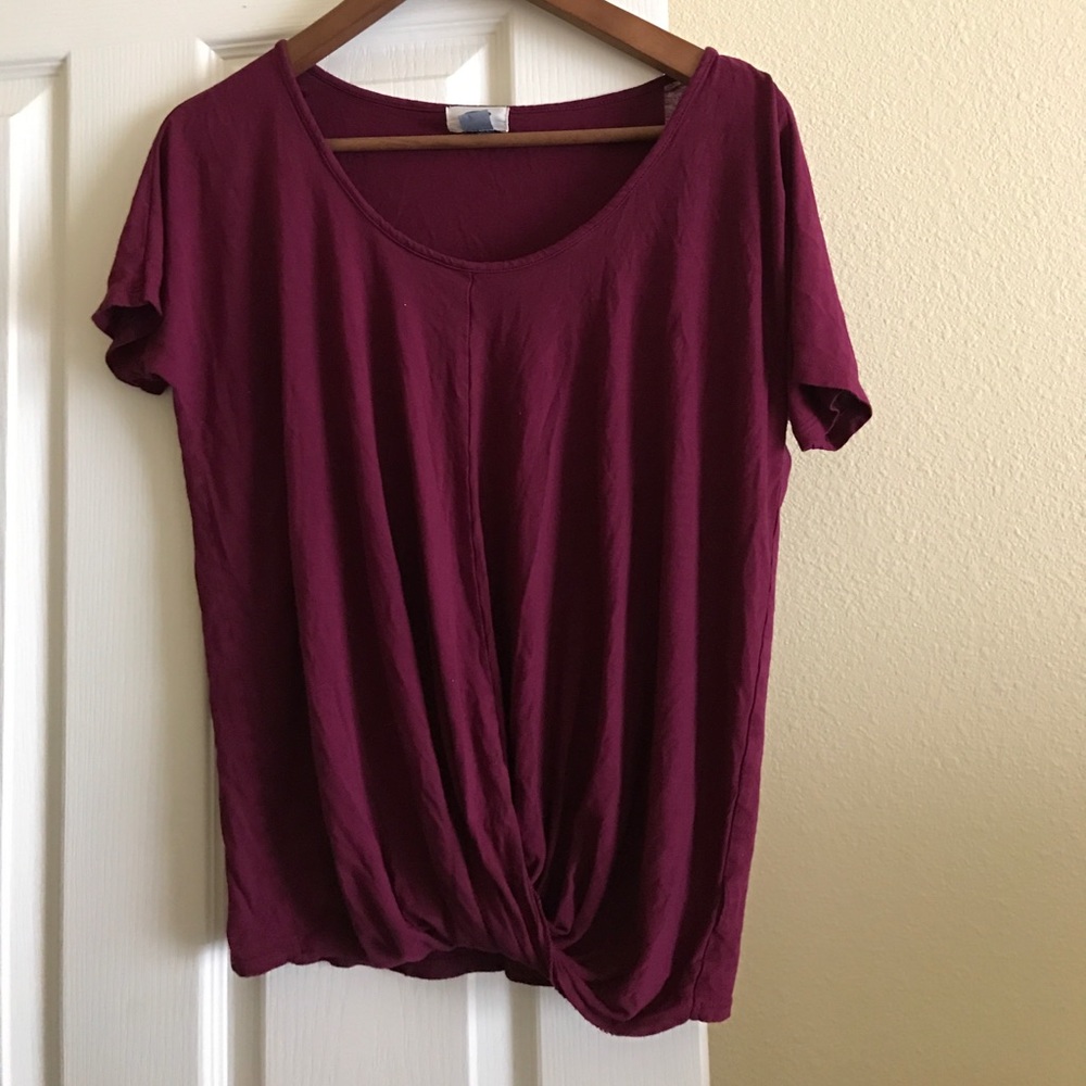 Old Navy Size S Magenta Shirt