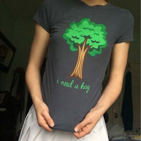 Treehugger t - Picture 2 of 2