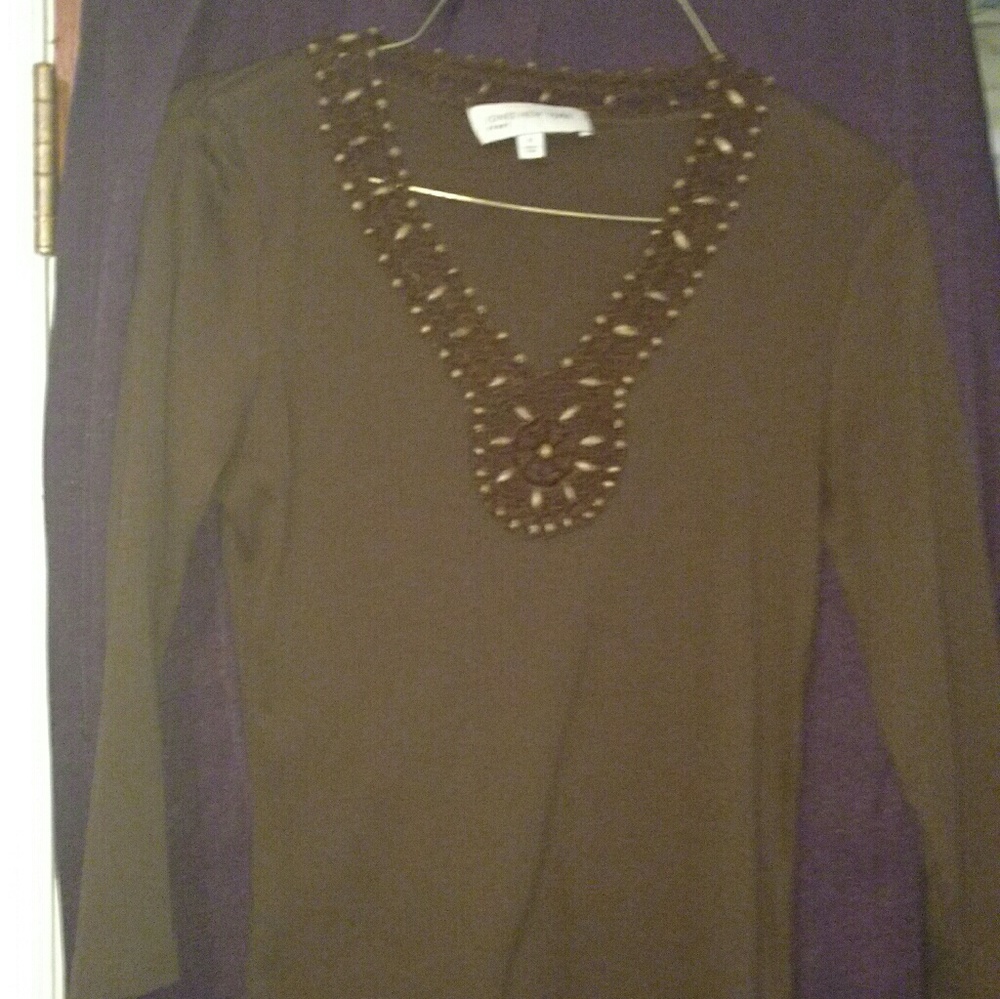 Cute brown embroidered top with gen. wood beads.