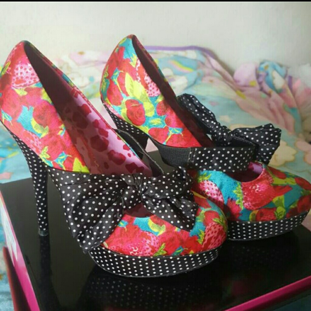 IronFist Strawberry Floral Bow Polka Dot Vintage