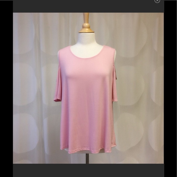 HP.🎉 Pink Cold Shoulder Top. Sz Lg - Picture 2 of 3