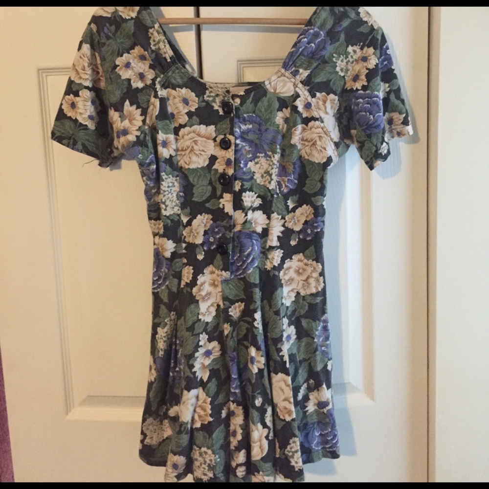 Adorable vintage romper!!