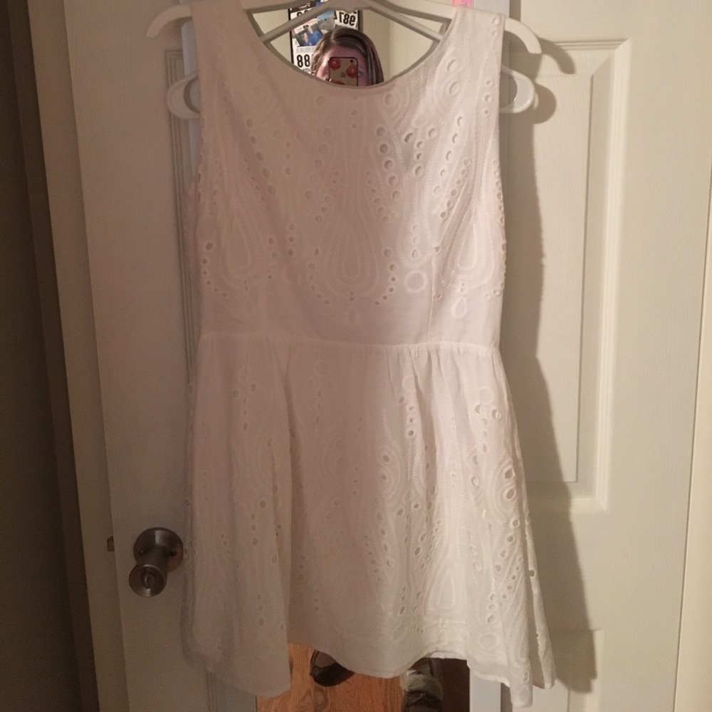 Forever 21 white embroidered dress