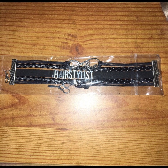 Hairstylist Scissor Charm Love Infinity Bracelet - Picture 3 of 3