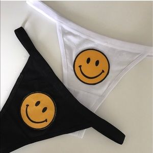 SMILEY PANTIES 😁