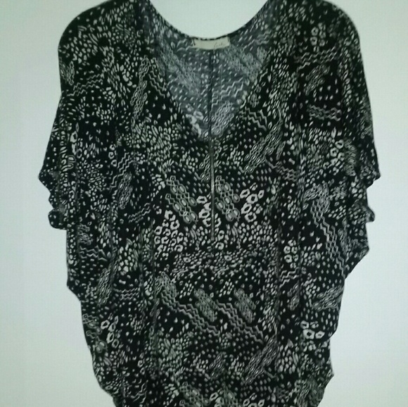 Lush Zip Front Butterfly Cut Too Size Small - Picture 1 of 4