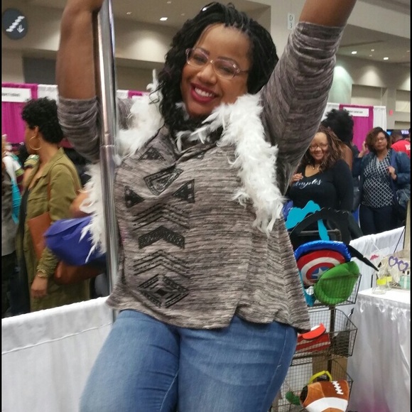 Meet your Posher, Nisha - Picture 3 of 4