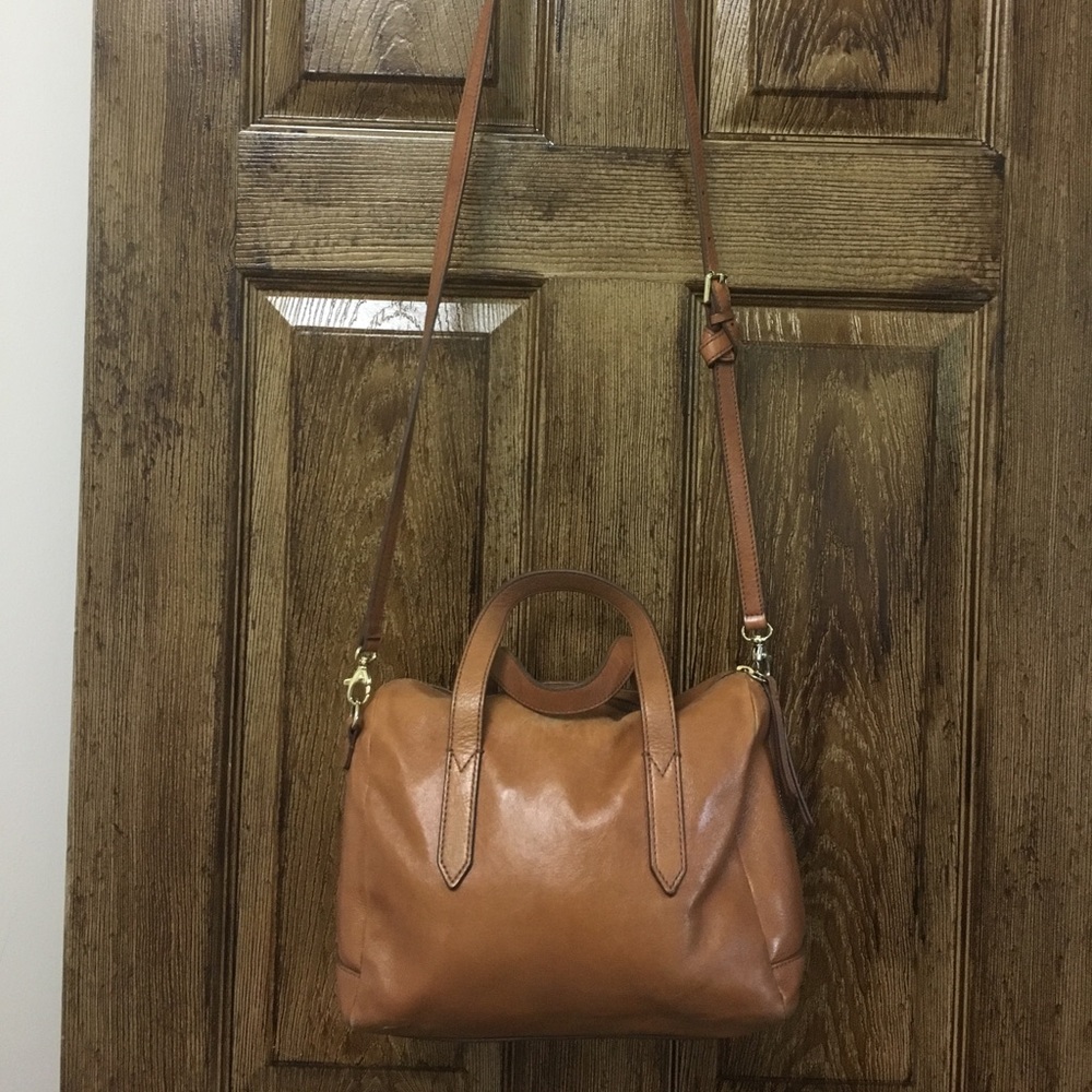 FOSSIL cross body satchel