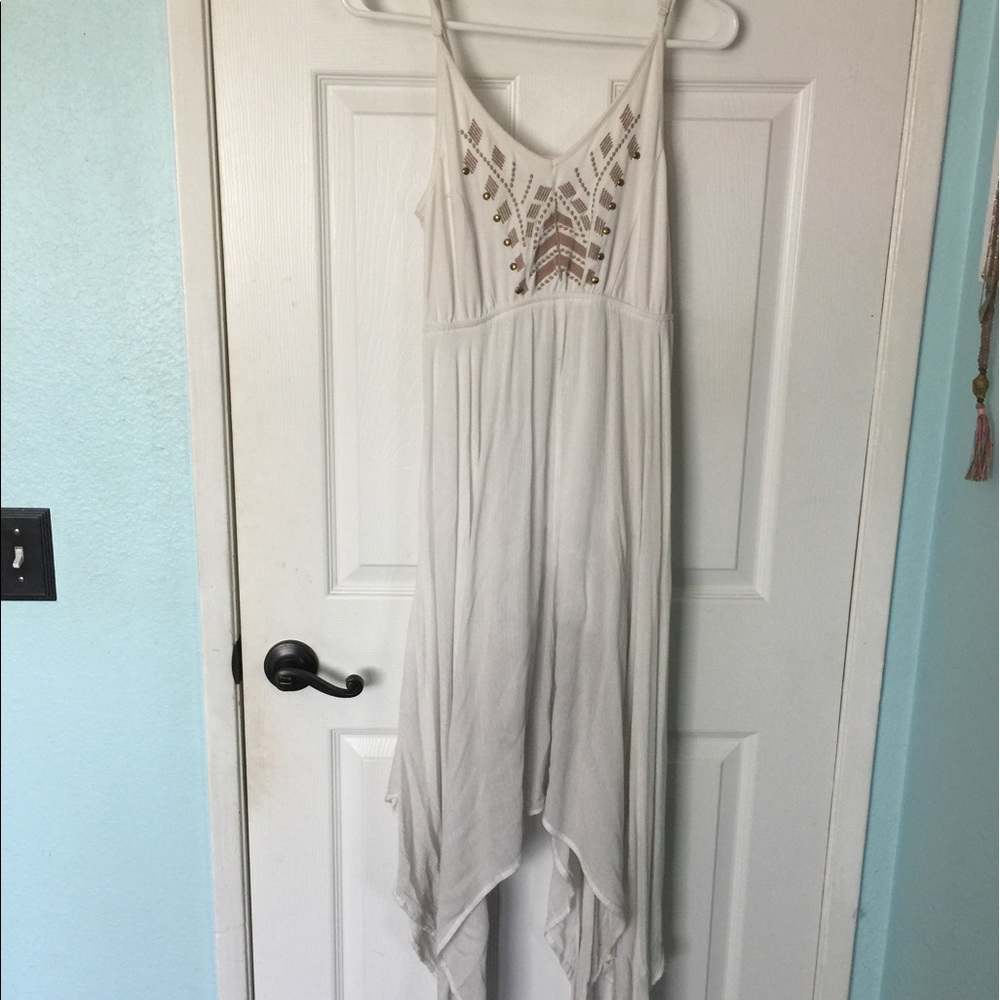 Billabong white maxi dress size small