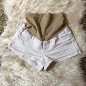 White Maternity Shorts🐣 BUNDLE FOR SAVINGS