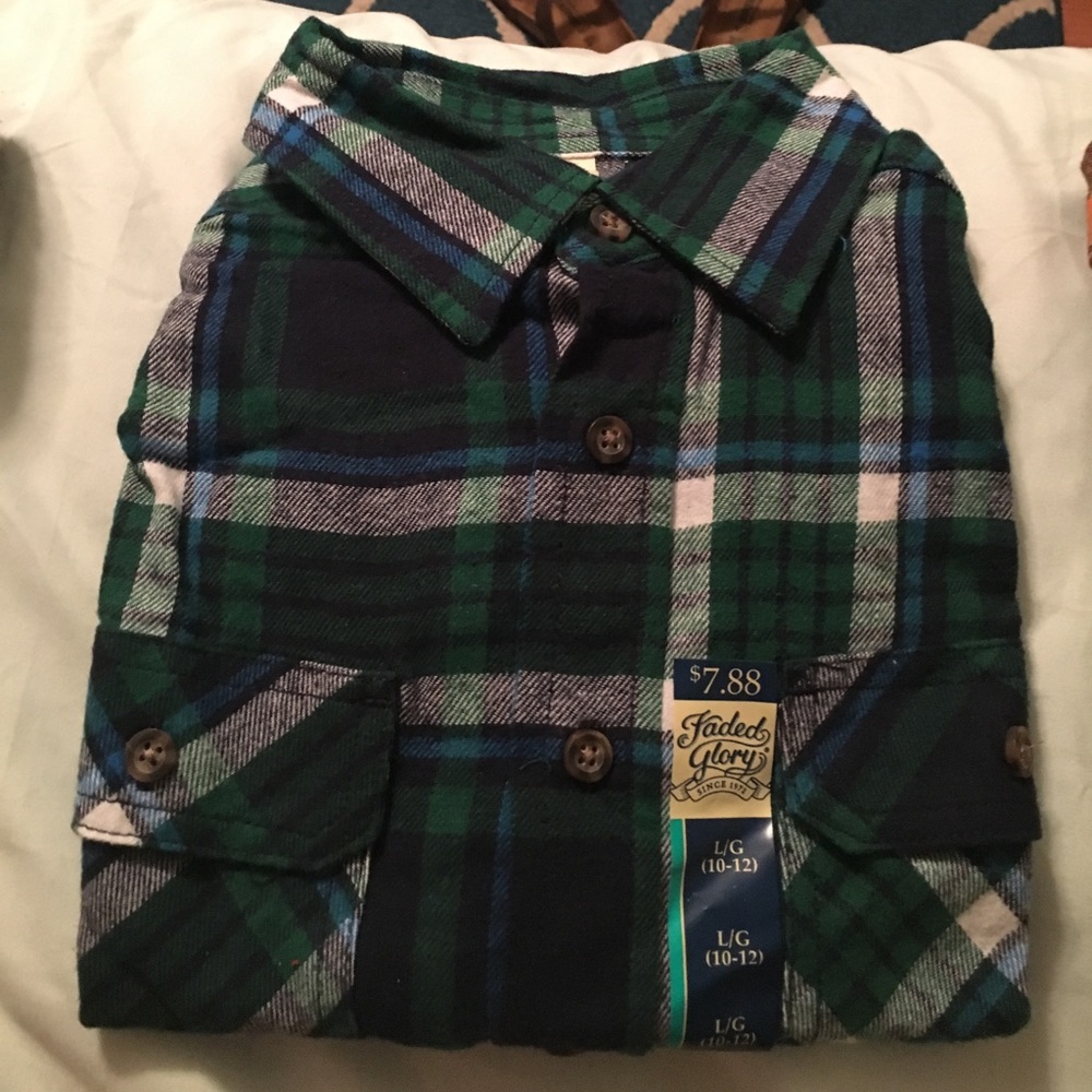 Kids flannels - Picture 2 of 3