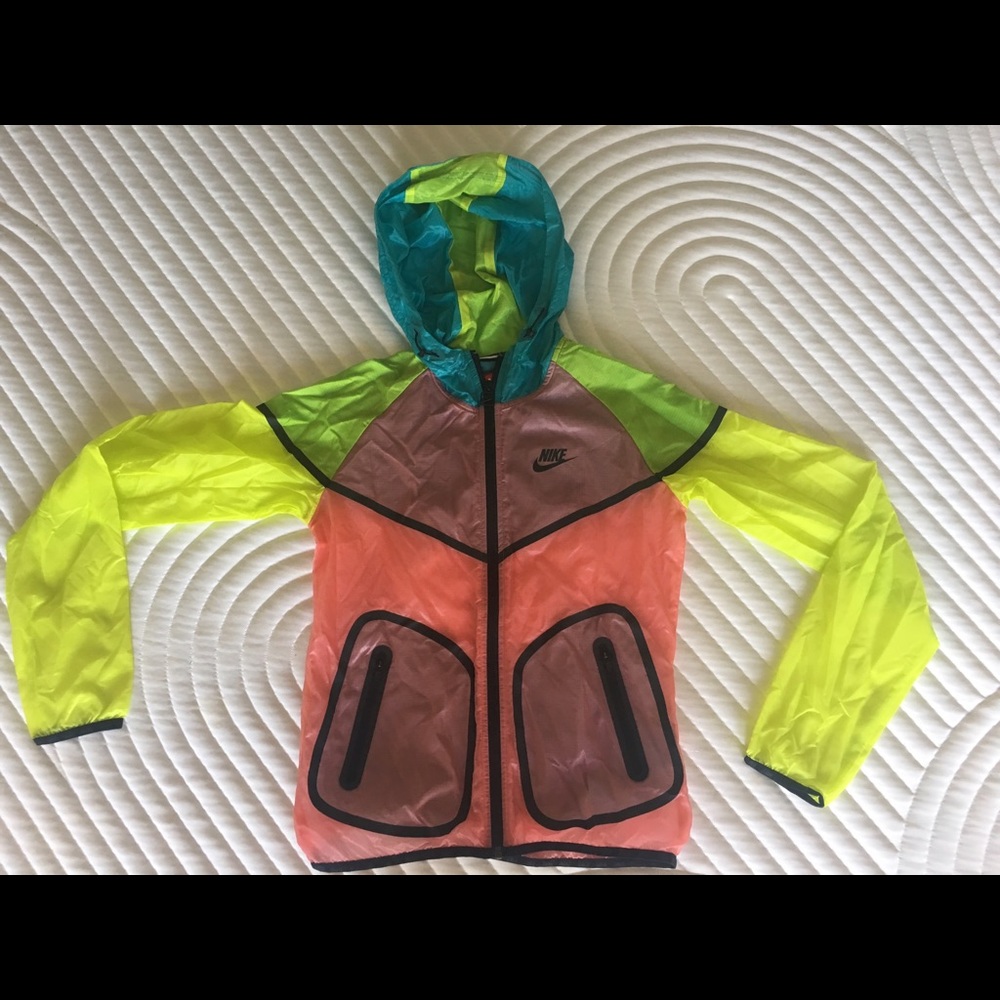 NIKE WINDRUNNER JACKET