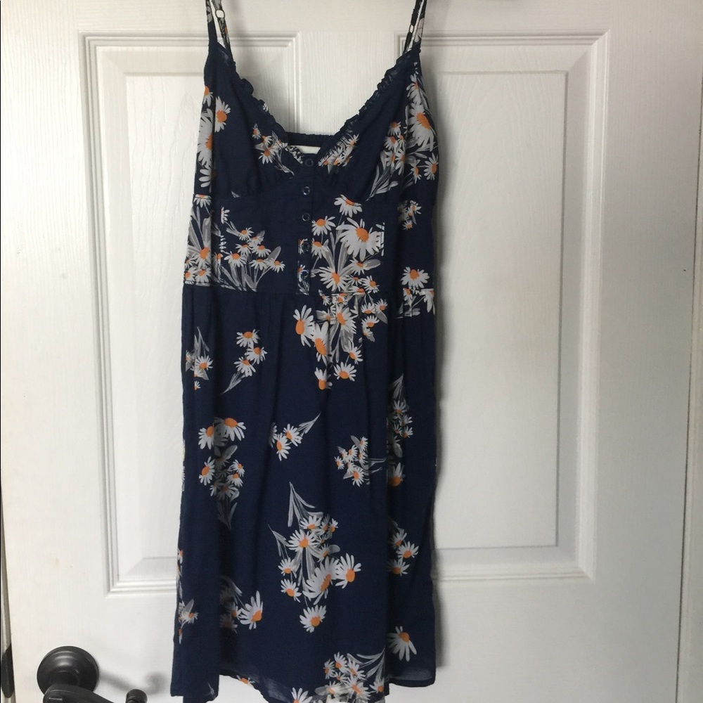Tillys daisy navy blue dress mint condition