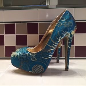 ALDO size 6.5 oriental pattern stilettos