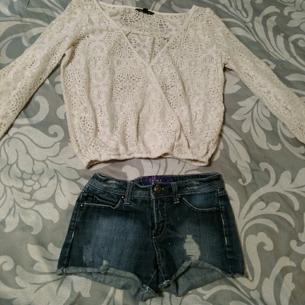 Miley Cyrus Jean Shorts - Similar to Bullhead