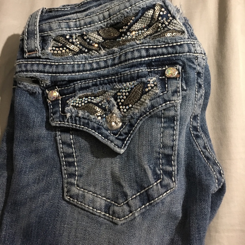 **Damaged 26 signature boot