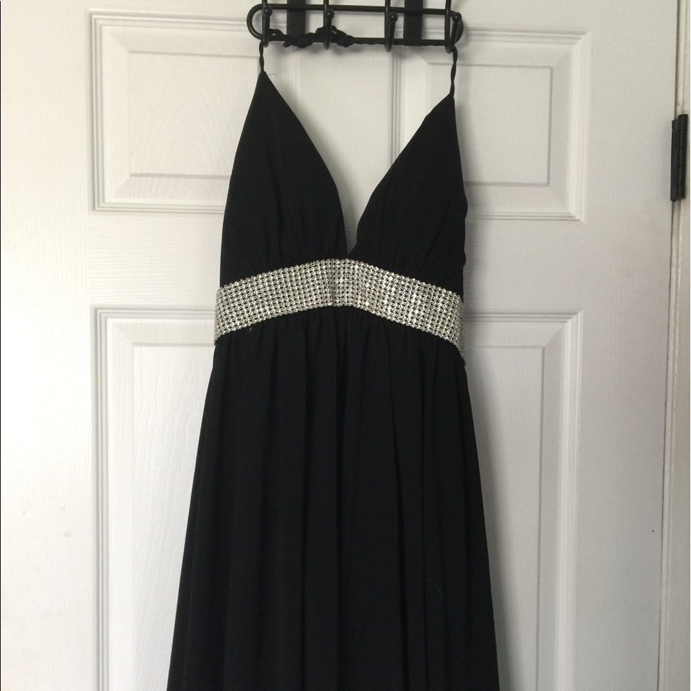 Low cut black prom/formal dress