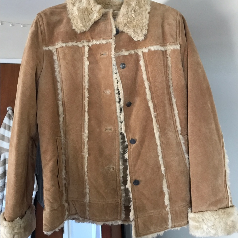 Fur + Suede/ leather coat! PERFECT FOR WINTER!!!!